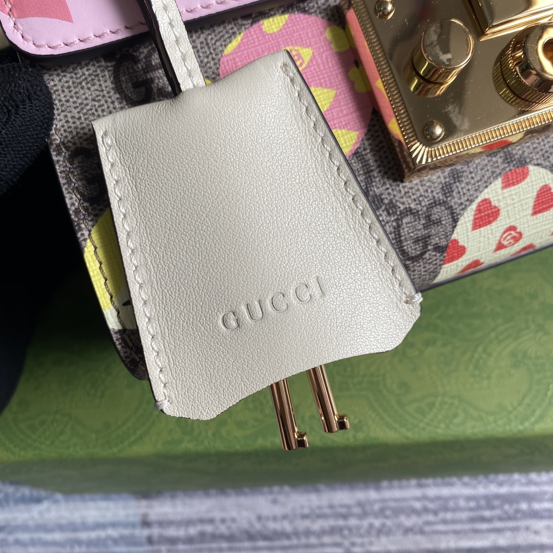 Gucci Padlock Small GG Supreme Canvas Shoulder Bag 409487 Pink